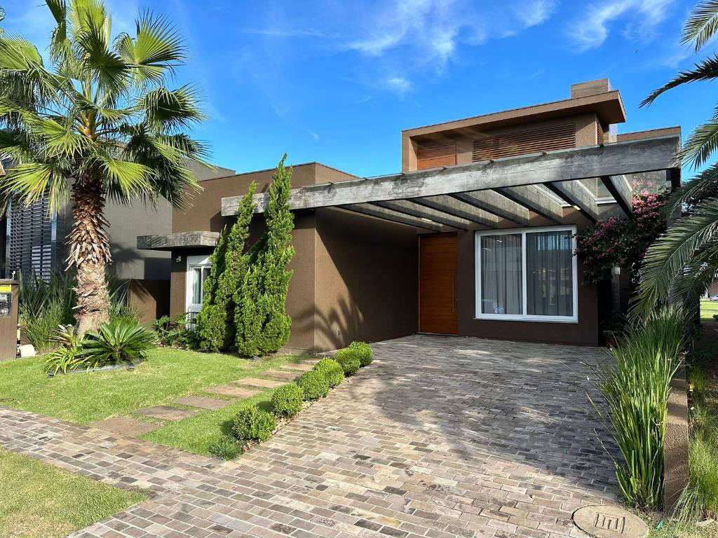 Casa em Condomínio 3 dormitórios para venda, CAPÃO ILHAS RESORT em Capão da Canoa | Ref.: 11760