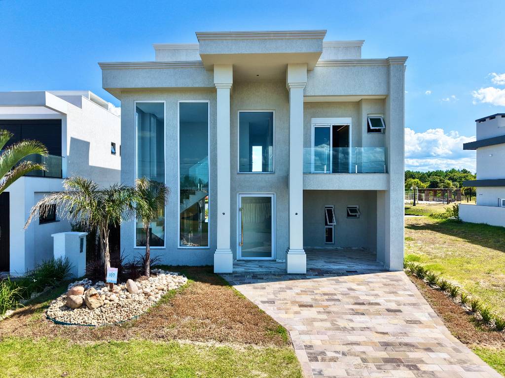 Casa em Condomínio 4 dormitórios para venda, ARENAS CURUMIM em Capão da Canoa | Ref.: 11800